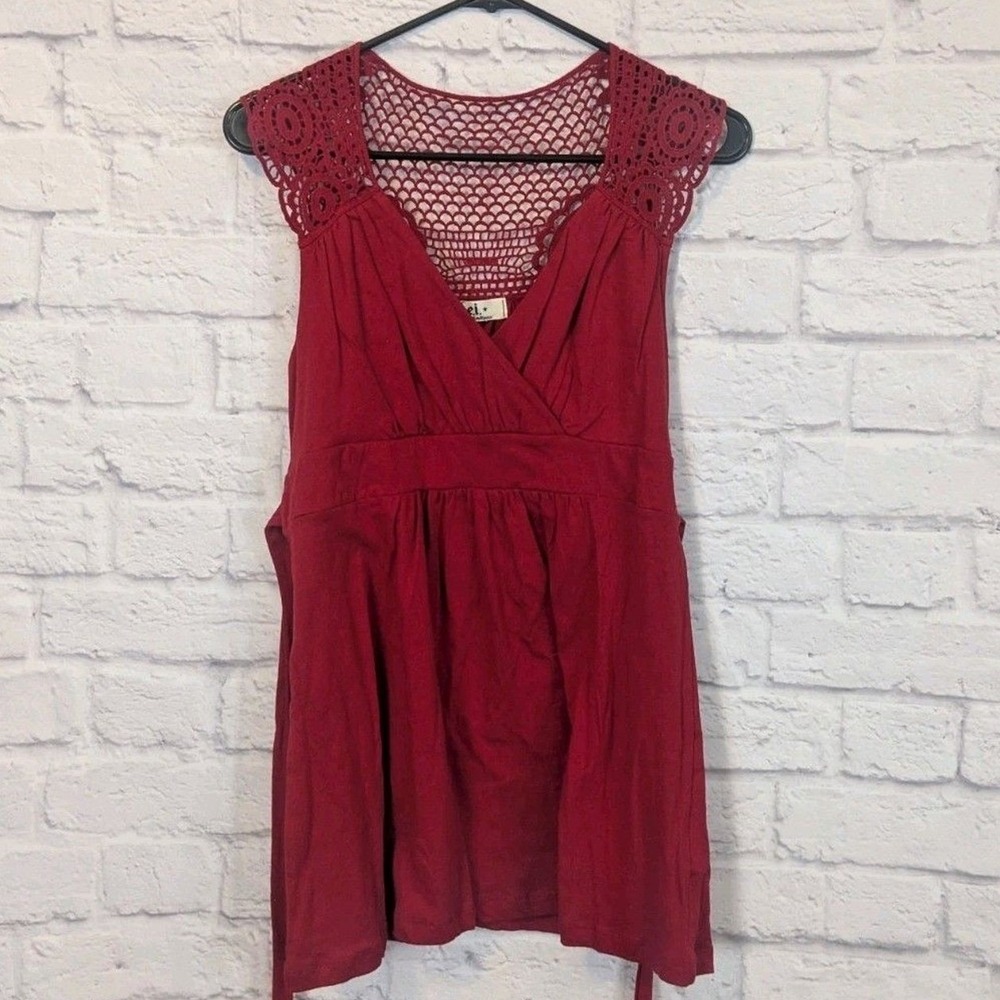LEI Jrs XL Red Y2K Boho Babydoll top Crochet Lace Sleeveless Empire‎ Waist Tie